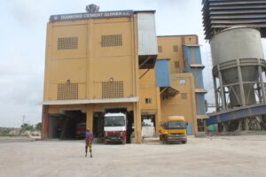 1 DIAMOND CEMENT GUINEA PACKING PLANT